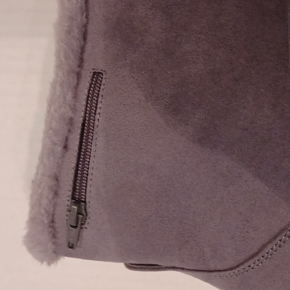 4/$60 New Short Gray Fit Body Boots - Size US8 - Picture 8 of 16